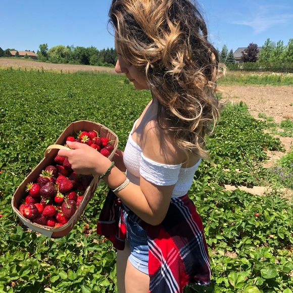 Meet your Posher, Sabrina - Picture 1 of 1